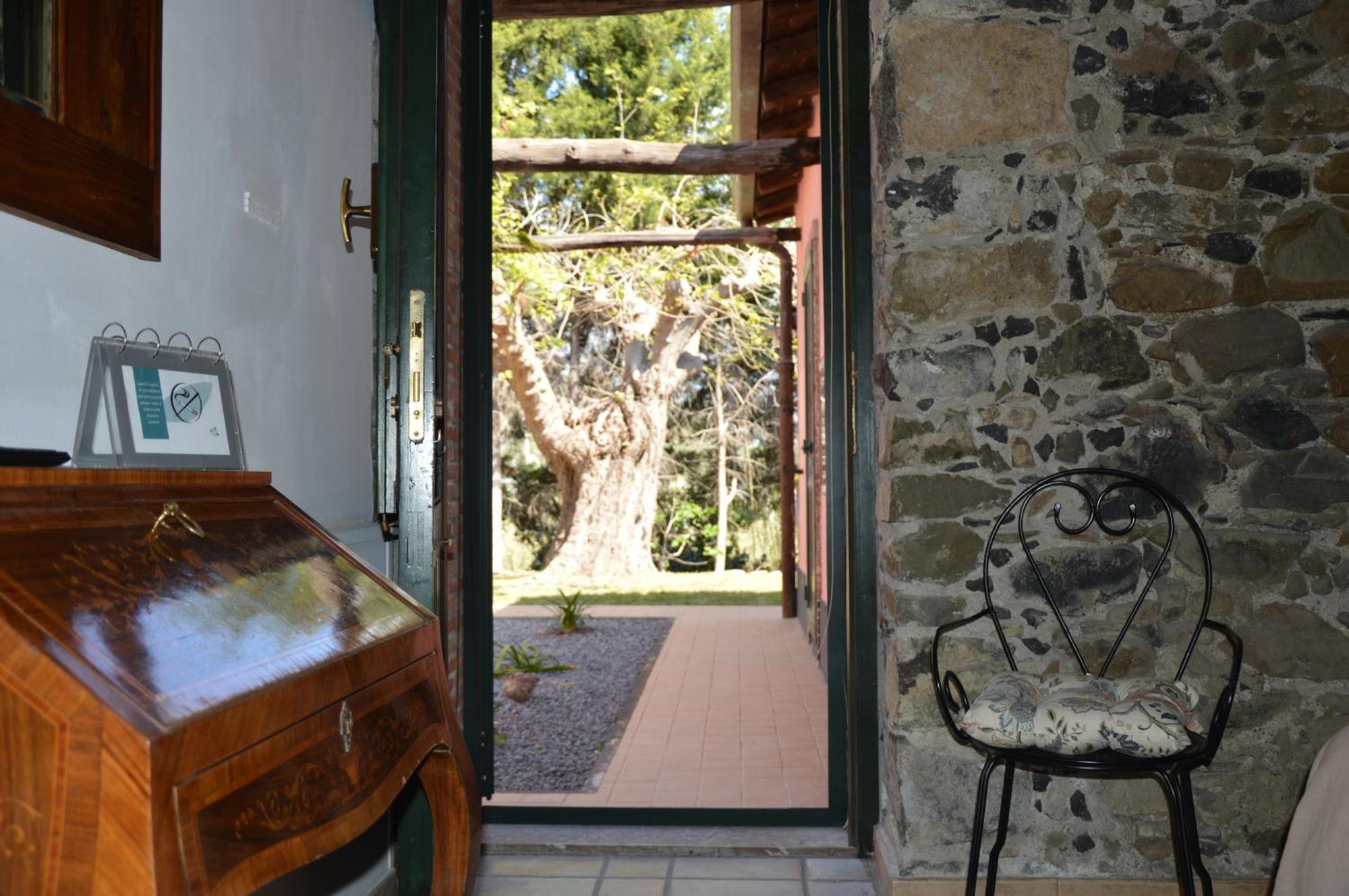 Alloggio per agriturismo Antico Borgo Etneo *