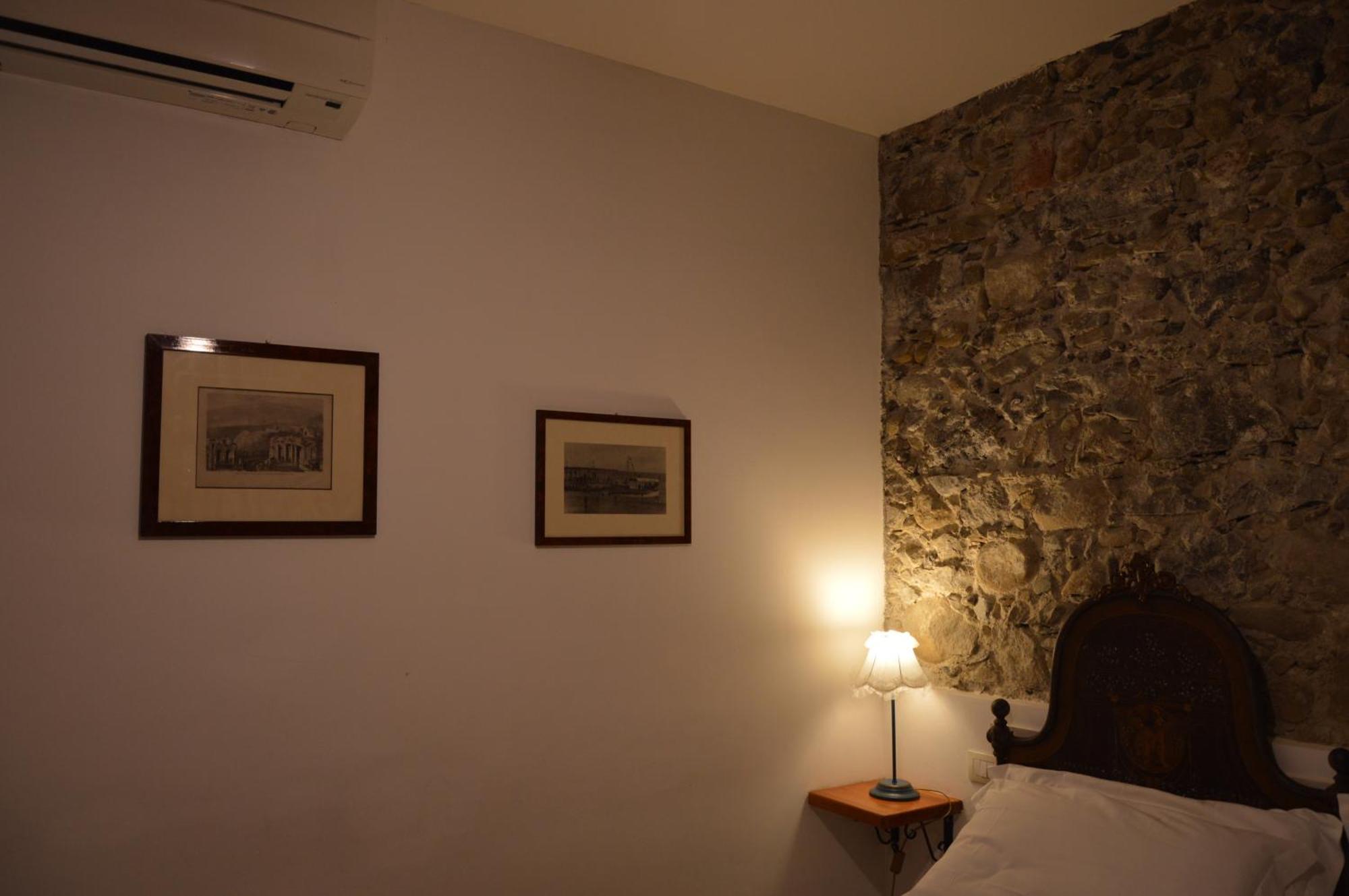 Bauernhof Antico Borgo Etneo Country *